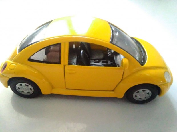 Volkswagen New Beetle No.9748 modell aut