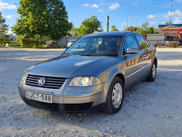 Volkswagen Passat 1.6 Trendline Business Jó mot...