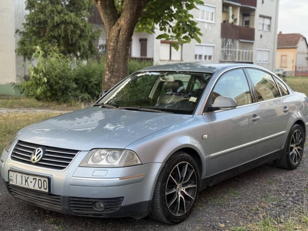 Volkswagen Passat 1.9 PD TDI Highline Manuál 6....