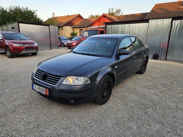 Volkswagen Passat 1.9 PD TDI Trendline Business