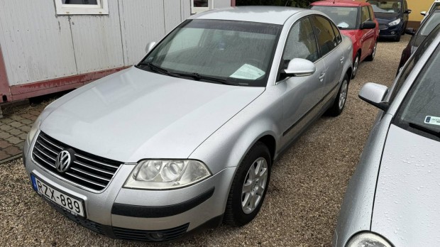 Volkswagen Passat 2.0 Highline 131Le-2.Tulaj+Fr...