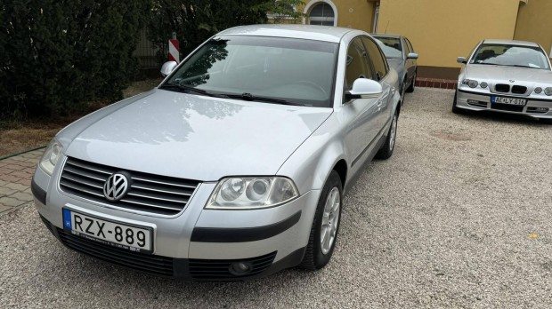 Volkswagen Passat 2.0 Highline 131Le-2.Tulaj+Fr...