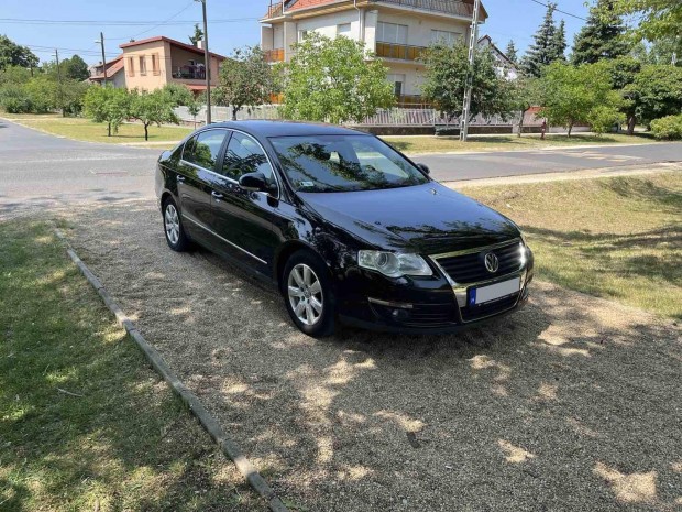 Volkswagen Passat 2.0 PD TDI Sportline Újkora Ó...