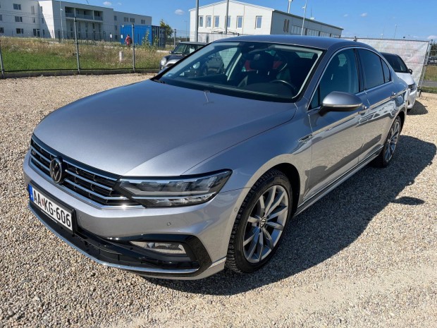 Volkswagen Passat 2.0 TDI SCR Elegance DSG Virt...