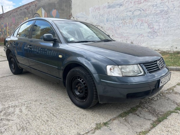 Volkswagen Passat 2.5 TDI Comfortline 4Motion T...