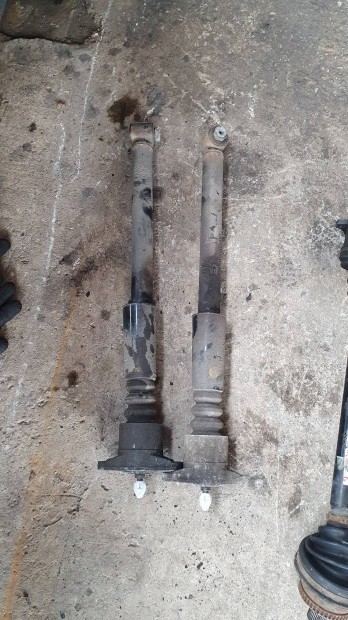 Volkswagen Passat 5.5 hátsó lengéscsillapító eladó 5e.ft darabja