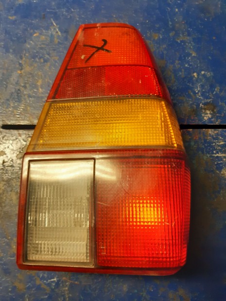 Volkswagen Passat B2 Jobb H�ts� L�mpa