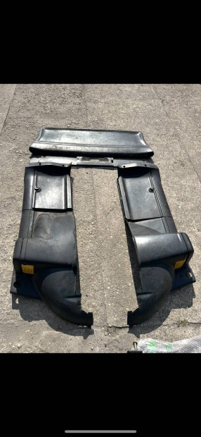 Volkswagen Passat B2 csomagt�r bor�t�s