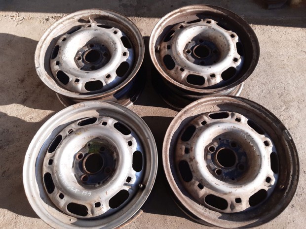 Volkswagen Passat B3 Ac�l Felni Garnit�ra