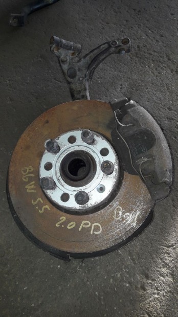 Volkswagen Passat B5 01-05 Bal Első Csonkállvány Kerékaggyal +