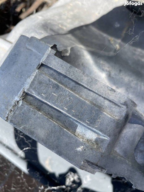 Volkswagen Passat B5 1.8B DHW manuális 5 sebességes váltó