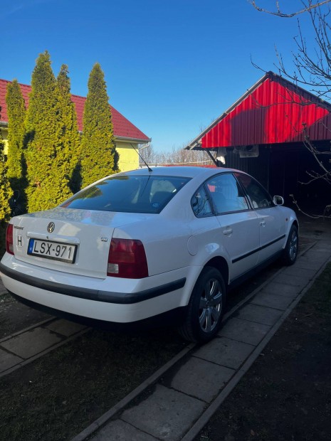 Volkswagen Passat B5 1.8 sz�v� benzin (ADR) 125 LE