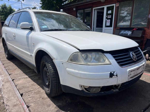 Volkswagen Passat B5.5 (2001) 1.9D AVB Alkatrészek #M2791