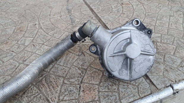 Volkswagen Passat B5.5 vákuum pumpa 2.5 tdi