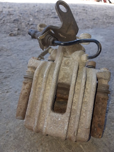 Volkswagen Passat B5 96-00 Bal H�ts� F�knyereg