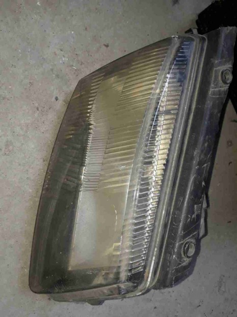 Volkswagen Passat B5 96-00 Jobb Els� L�mpa / F�nysz�r�