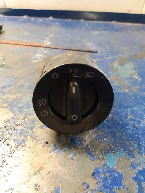 Volkswagen Passat B5 96-05 Vil�g�t�s Kapcsol�