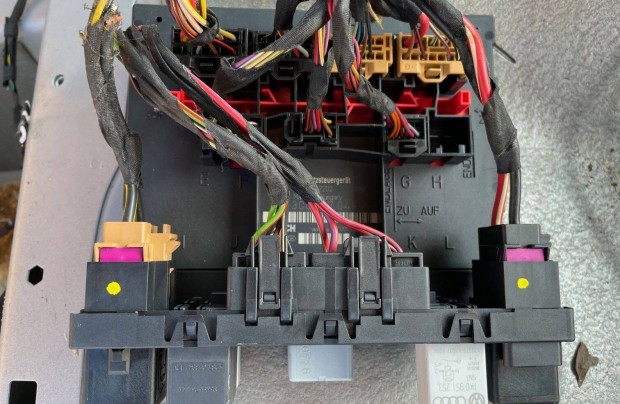 Volkswagen Passat B6 2.0CR TDi Vez�rl�egys�g , Motorelektronika