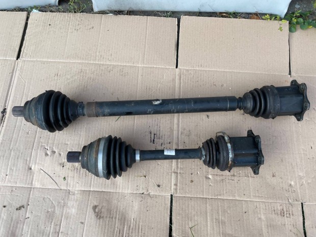 Volkswagen Passat B6 2.0 Crtdi F�ltengely jobb Bal ,Fut�m� alkatr�sz