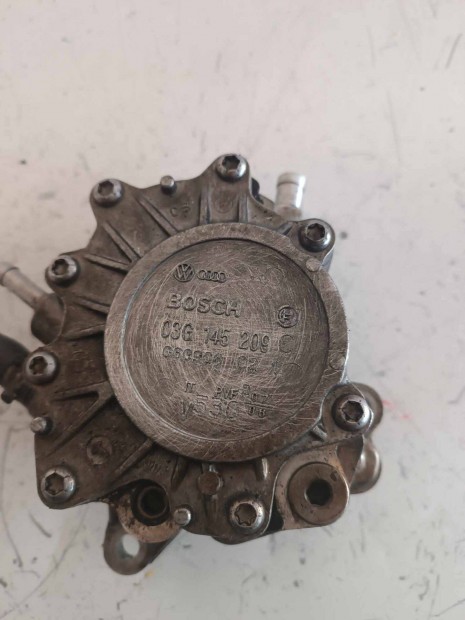 Volkswagen Passat B6 2.0 TDI nagynyomású szivattyú 03G145209C
