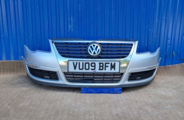 Volkswagen Passat B6 3C 2004-10 gyári 3C0807221C első lökhárító ezüst