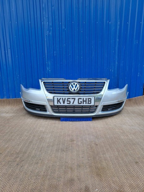 Volkswagen Passat B6 3C gyári 3C0807221C első lökhárító ezüst
