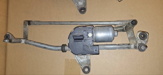 Volkswagen Passat B6-B7 ablaktörlő szerkezet+motor