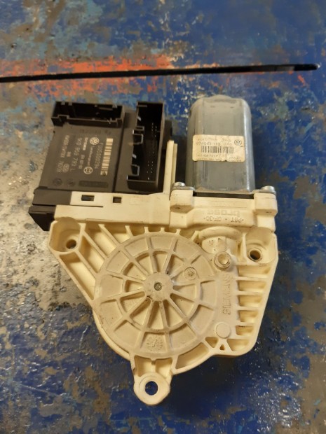 Volkswagen Passat B6 Bal Els� Ablakemel� Motor