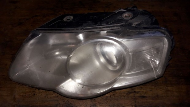 Volkswagen Passat B6 Bal Els� L�mpa / F�nysz�r�