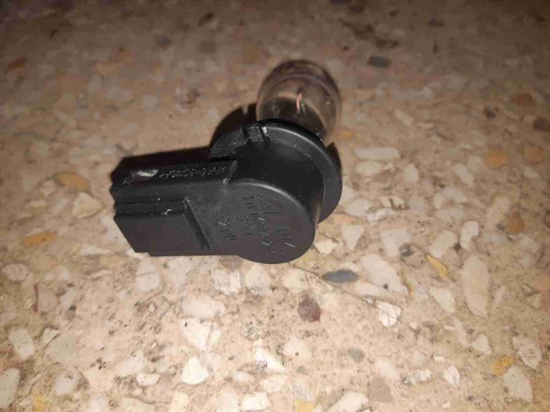 Volkswagen Passat B6 H�ts� L�mpa Foglalat