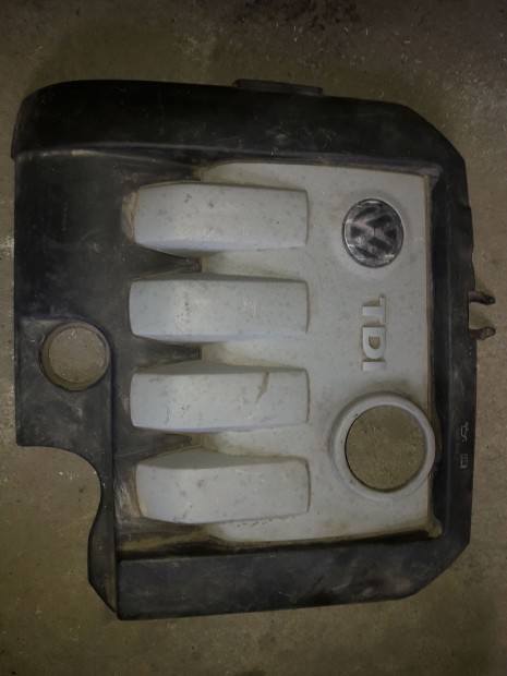 Volkswagen Passat B6 Motor Fedél