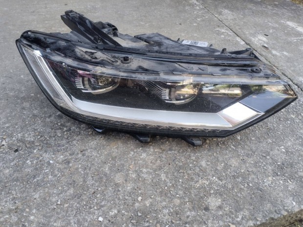 Volkswagen Passat B8 gyri jobb els led fnyszr R line 2014 -