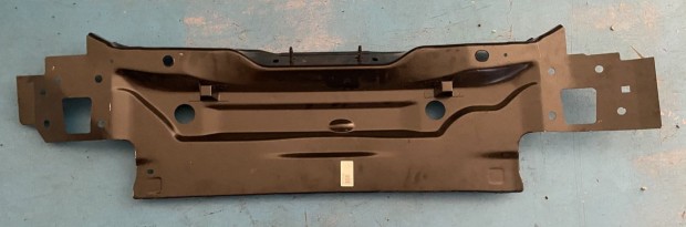 Volkswagen Passat B8 h�ts� keresztpanel 3G9813301A elad�