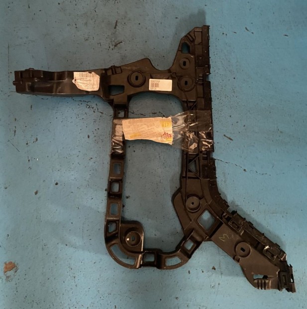 Volkswagen Passat B8 h�ts� l�kh�r�t� tart� 3G9807376 elad�