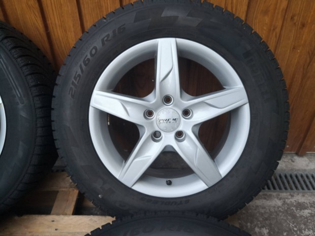 Volkswagen Passat Skoda Superb 16-os téli kerék