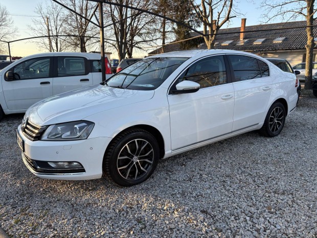 Volkswagen Passat VIII 1.4 TSI BMT ACT Comfortl...