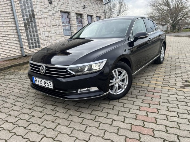 Volkswagen Passat VIII 1.6 TDI BMT Trendline HI...