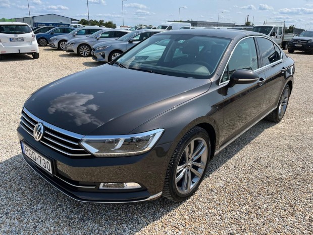 Volkswagen Passat VIII 2.0 TDI BMT Highline DSG...