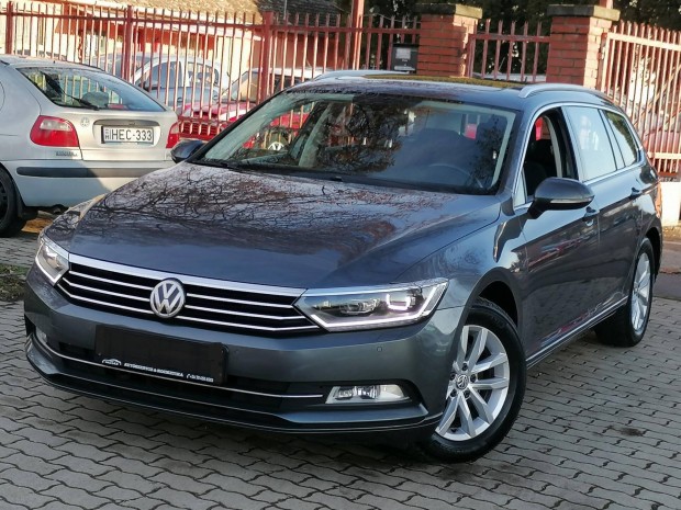 Volkswagen Passat VIII Variant 1.4 TSI BMT Tren...