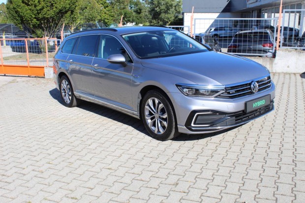 Volkswagen Passat VIII Variant 1.4 TSI GTE Plug...