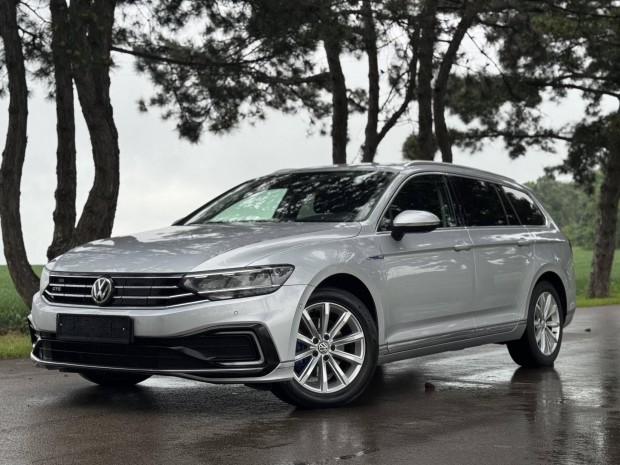 Volkswagen Passat VIII Variant 1.4 TSI GTE Plug...