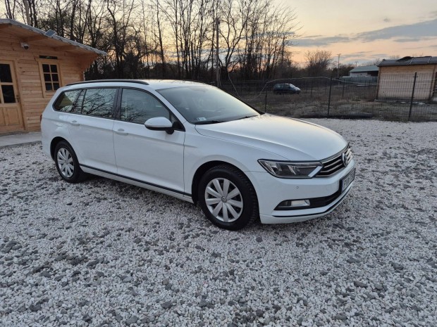 Volkswagen Passat VIII Variant 1.6 TDI BMT Comf...