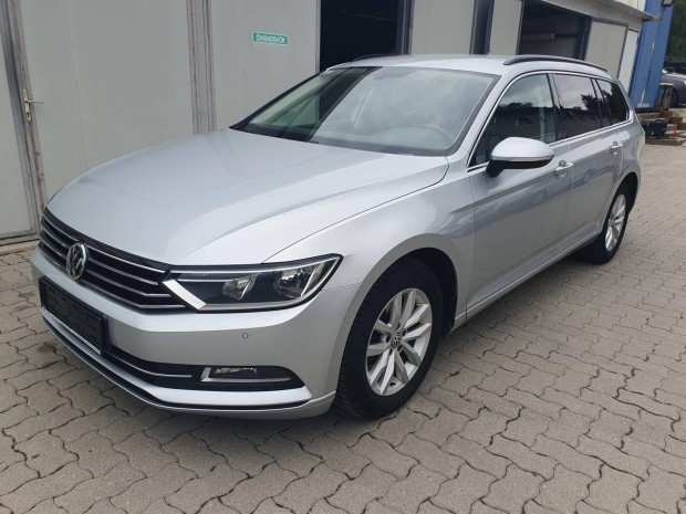 Volkswagen Passat VIII Variant 1.6 TDI BMT Tren...