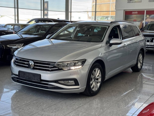 Volkswagen Passat VIII Variant 2.0 TDI SCR Busi...