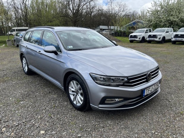 Volkswagen Passat VIII Variant 2.0 TDI SCR Busi...