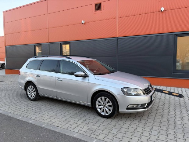 Volkswagen Passat VII Variant 1.4 TSI Trendline...
