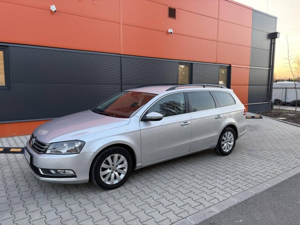 Volkswagen Passat VII Variant 1.4 TSI Trendline...