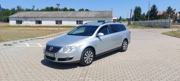 Volkswagen Passat VI 2.0 CR TDI Highline
