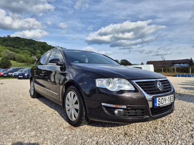 Volkswagen Passat VI Variant 1.6 FSI Sportline...