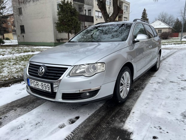 Volkswagen Passat VI Variant 1.6 FSI Trendline...